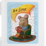 Мышонок с кружечкой чая