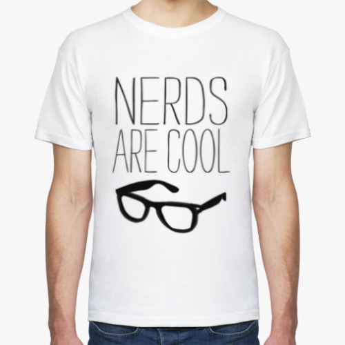 Футболка NERDS ARE COOL