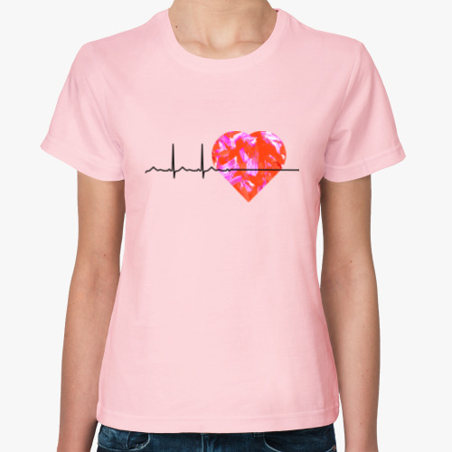 Женская футболка "Линия сердца"