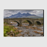 Шотландия. Каменный мост на острове Скай
